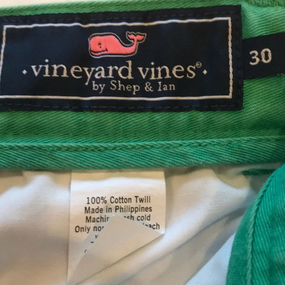 Vineyard Vines Shorts - Picture 3 of 3